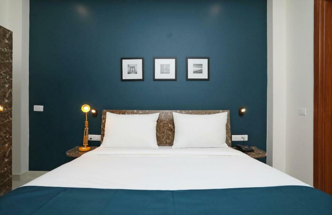 Hotel Galaxy Inn Γκουργκάον Εξωτερικό φωτογραφία